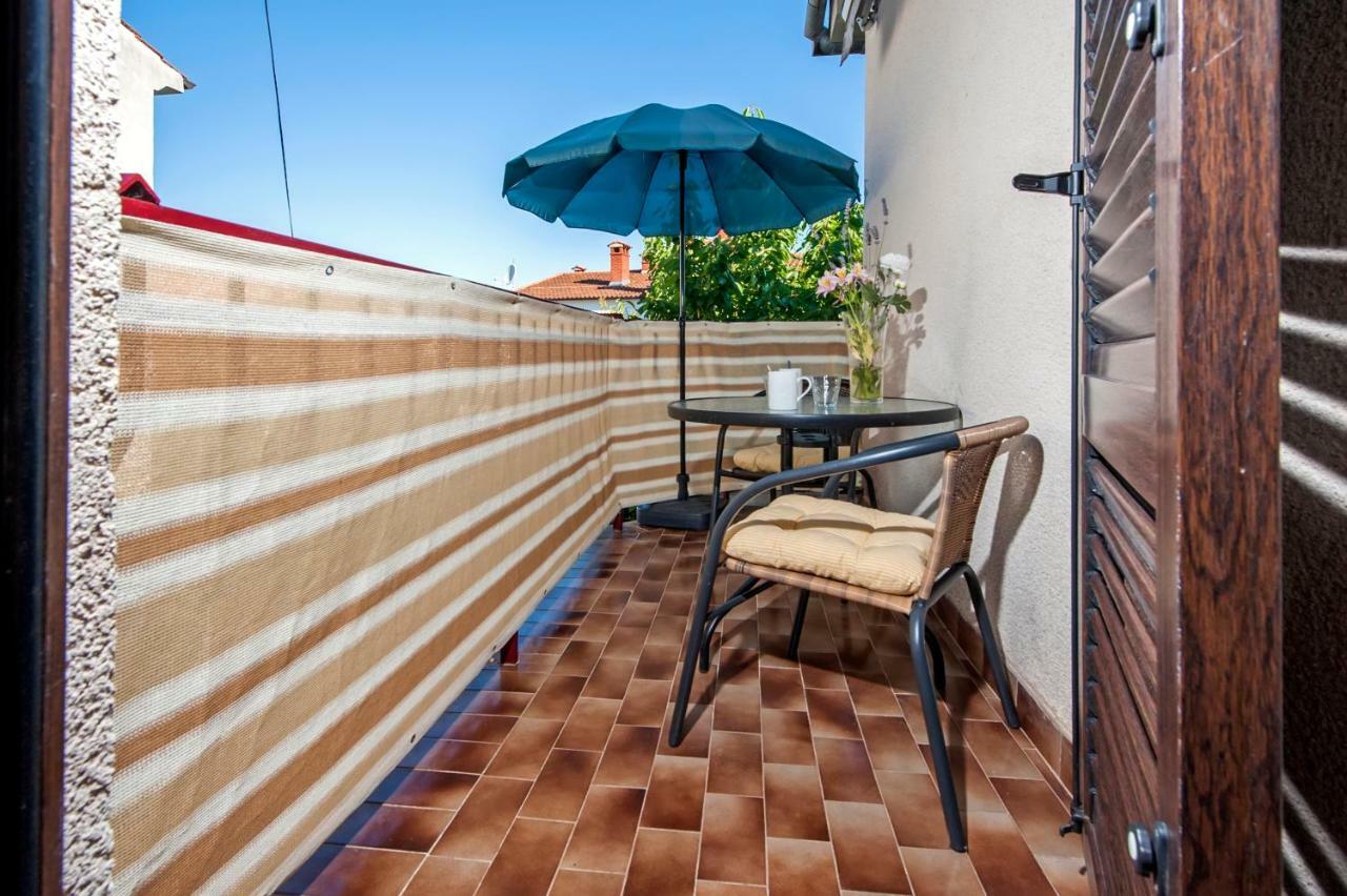 Apartment Nika Rovinj Exterior foto