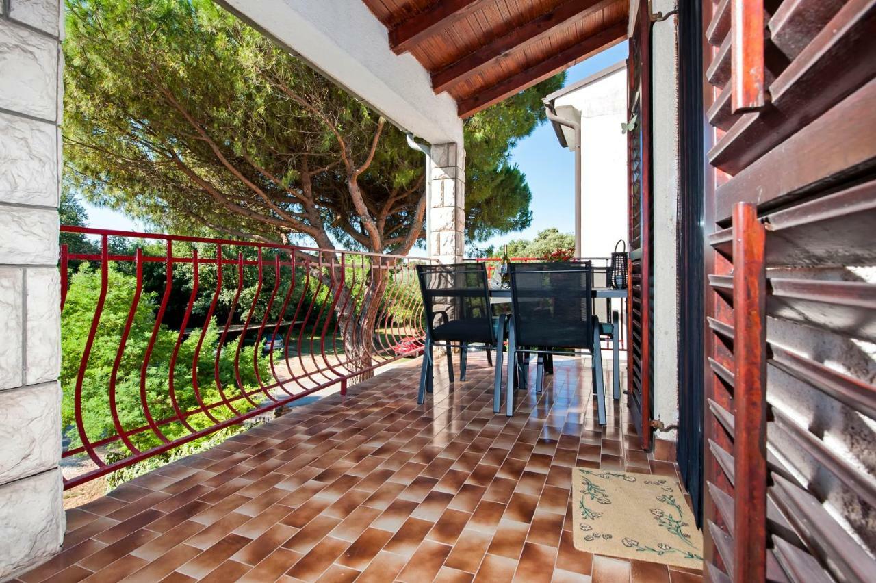 Apartment Nika Rovinj Exterior foto
